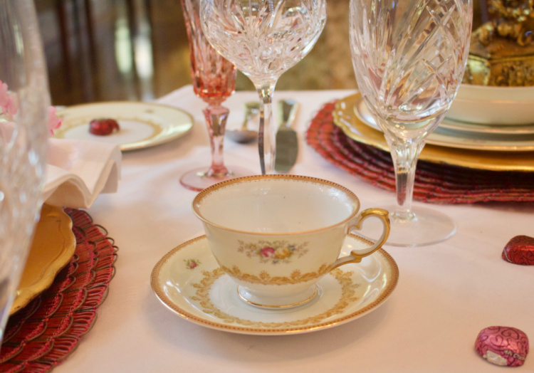 5 Occasions to Style Your Table with Heirloom China